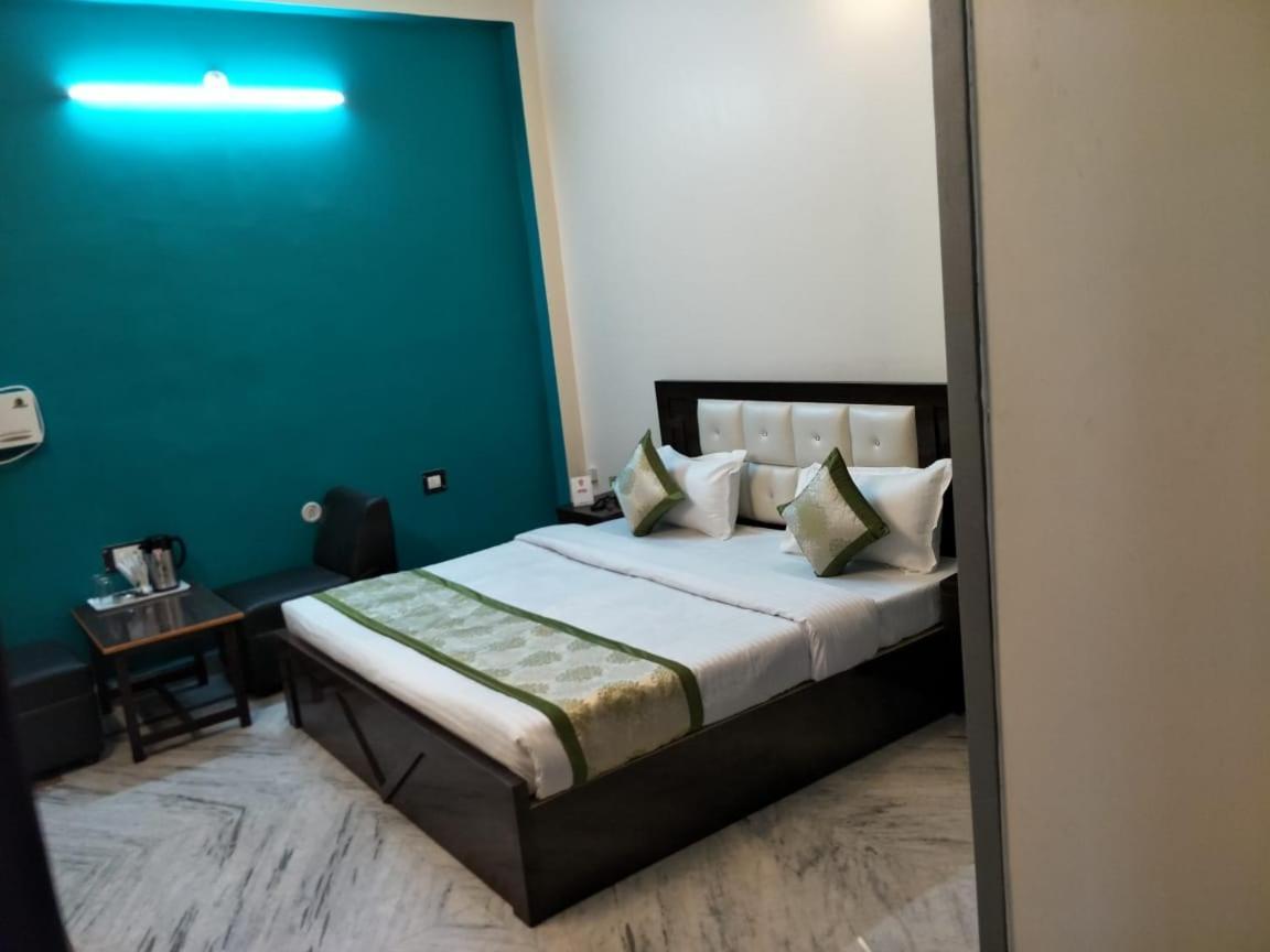 Surabhi Garden Inn Lucknow Exterior foto